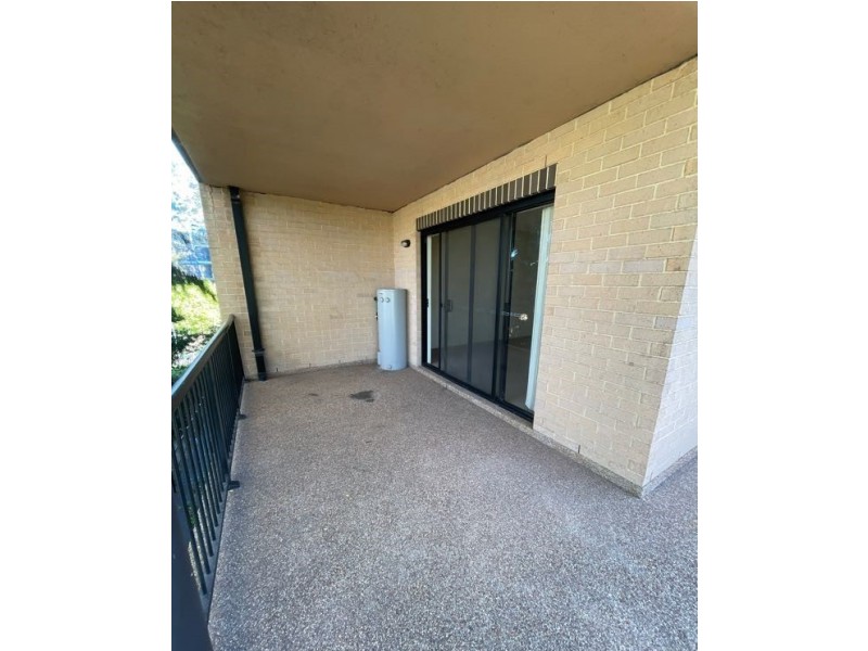 1/52-54 Holden Street, Gosford NSW 2250