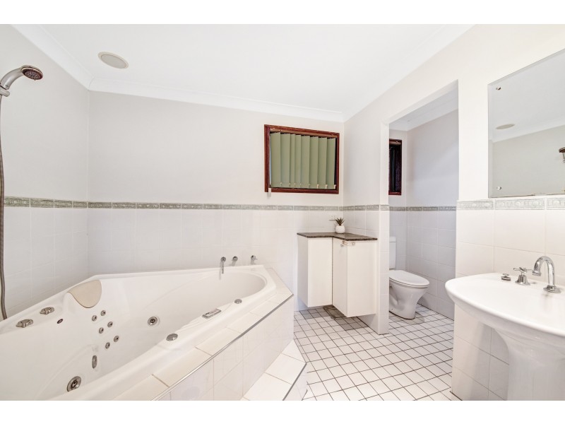 2 Rata Place, Kariong NSW 2250