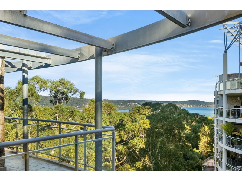 472/80 John Whiteway Drive, Gosford NSW 2250
