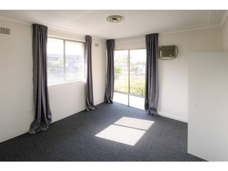 2/9 Riou Street, Gosford NSW 2250