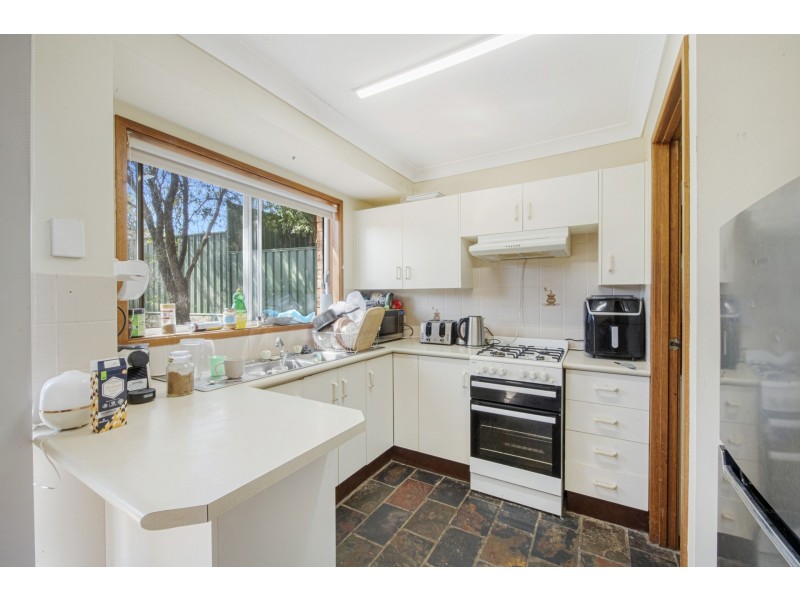 4 Jeffs Close, Kariong NSW 2250