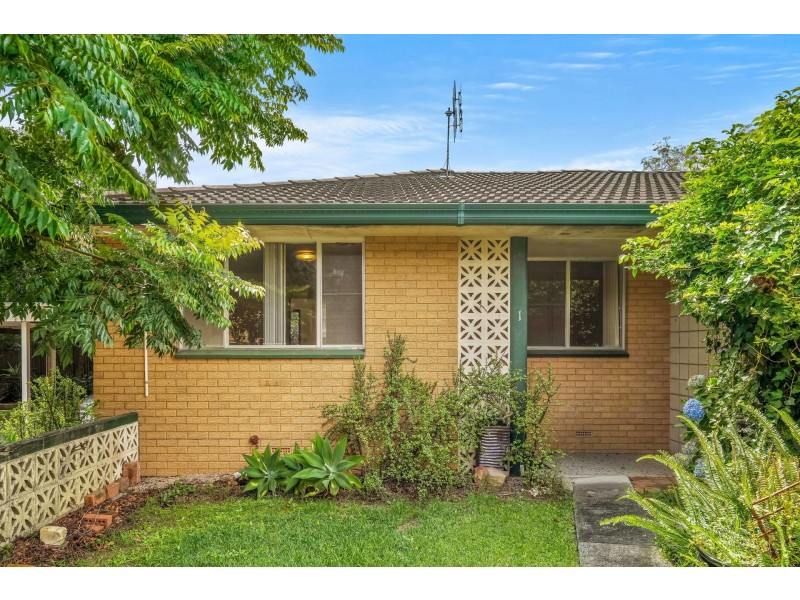 1/16 Pemell Street, Wyoming NSW 2250