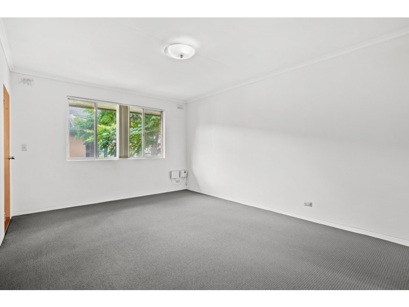 1/16 Pemell Street, Wyoming NSW 2250