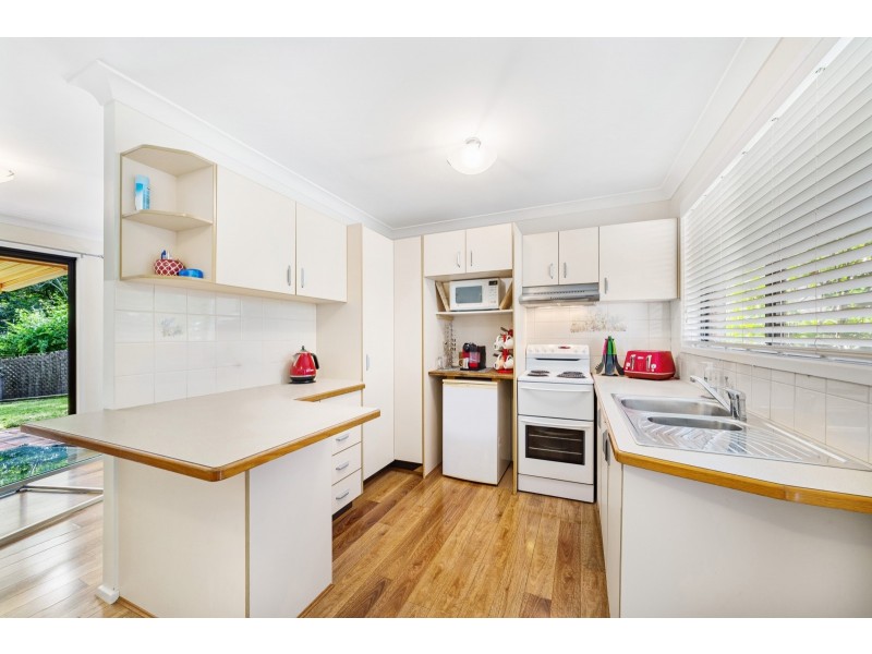 11 Perratt Close, Lisarow NSW 2250