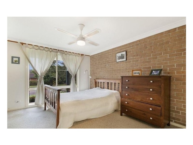 2/11 Beechwood Close, Ourimbah NSW 2258