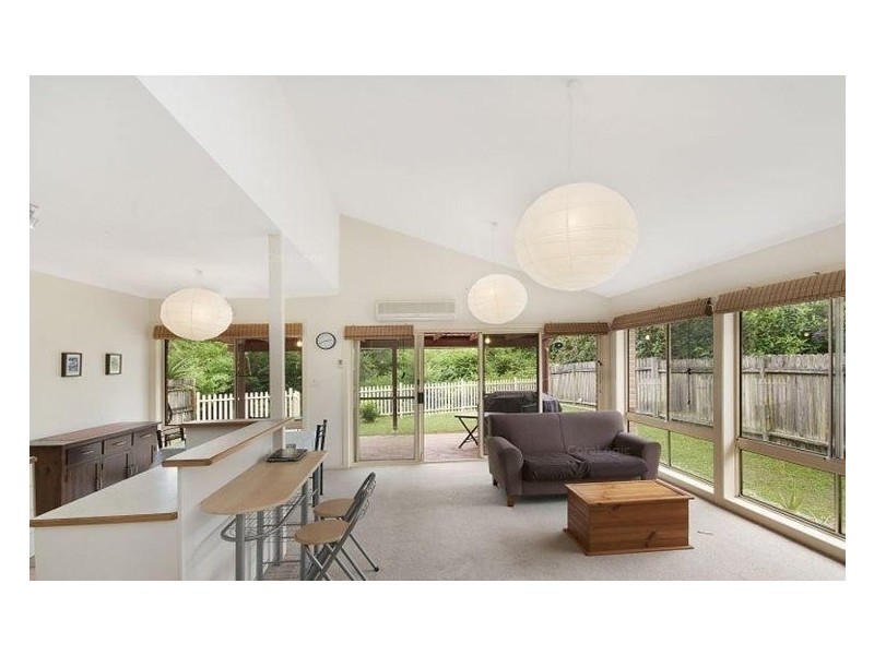 2/11 Beechwood Close, Ourimbah NSW 2258