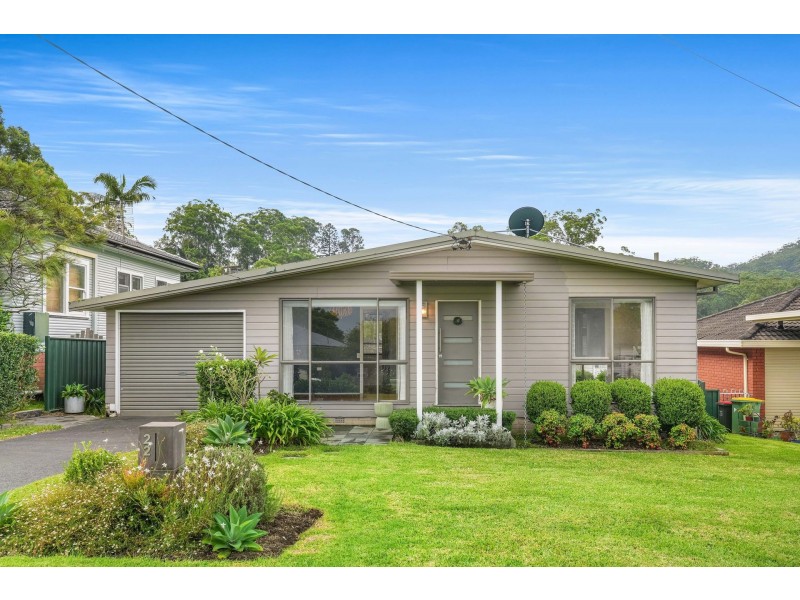 22 Sunset Street, Wyoming NSW 2250