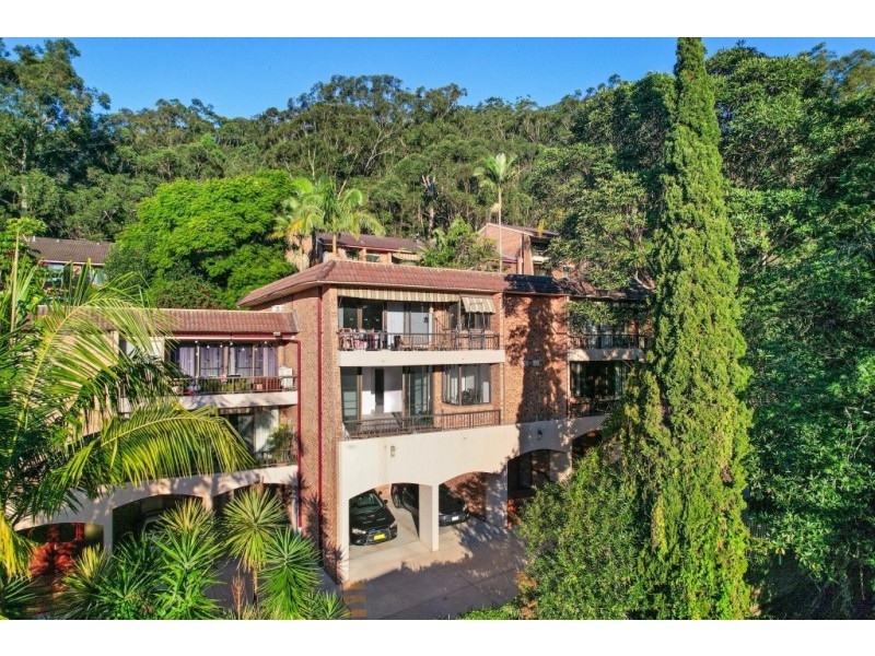 2/62 Beane Street, Gosford NSW 2250