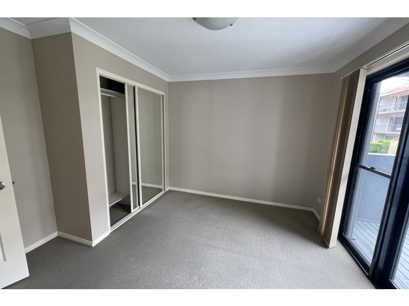 3/7 Broadview Avenue, Gosford NSW 2250