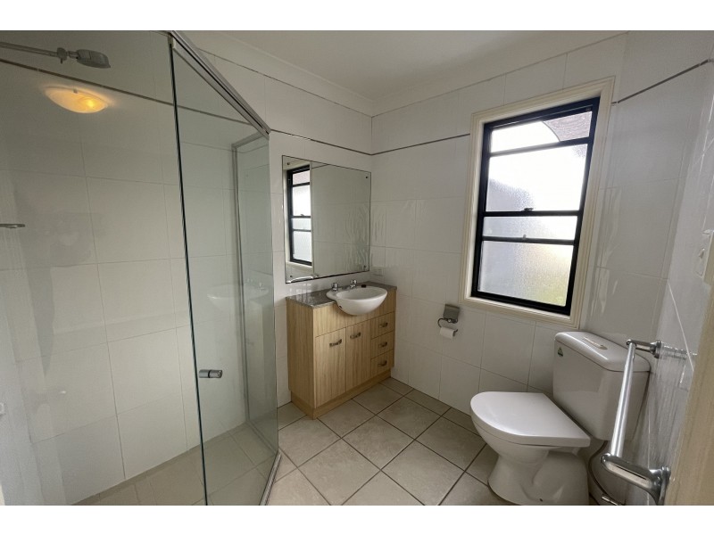 3/7 Broadview Avenue, Gosford NSW 2250