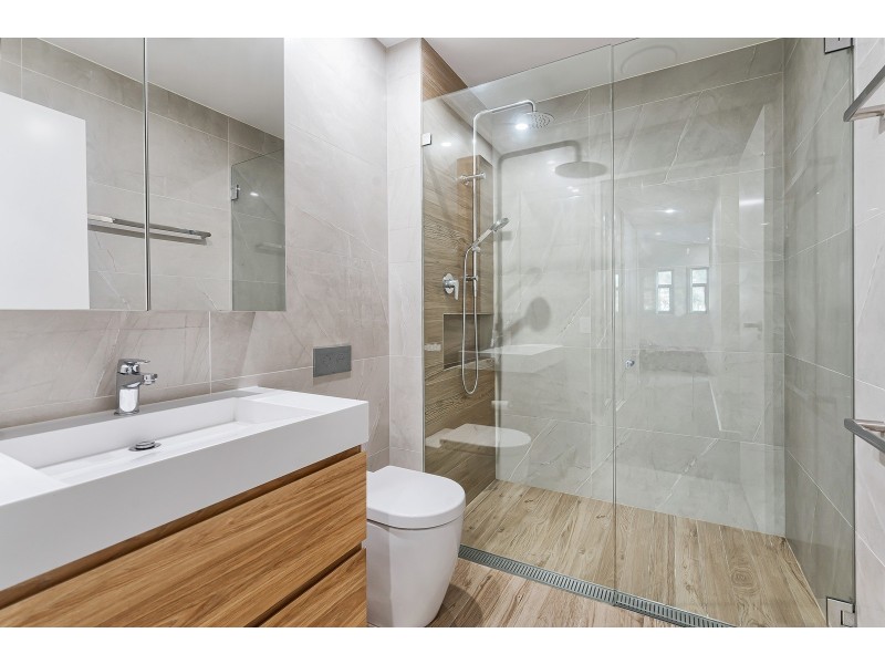 102/8 Kendall Street, Gosford NSW 2250