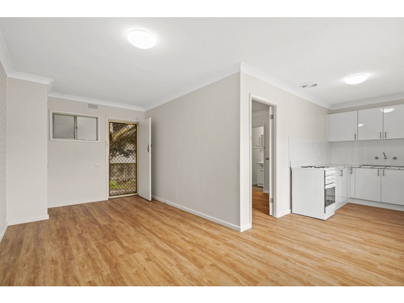 2/140 Faunce Street, Gosford NSW 2250