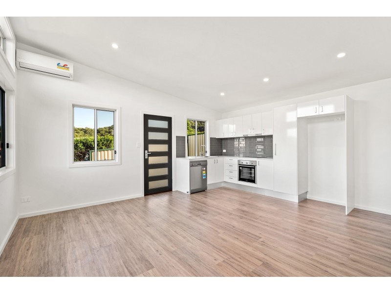 1B Emma James Street, Springfield NSW 2250