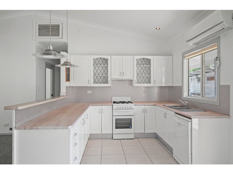 203 Macdonalds Road, Lisarow NSW 2250