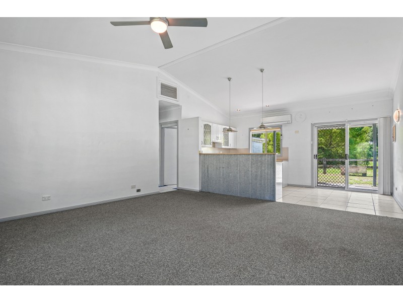 203 Macdonalds Road, Lisarow NSW 2250