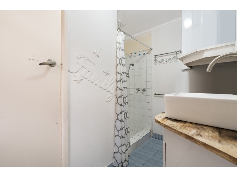 5/86 Faunce Street West, Gosford NSW 2250