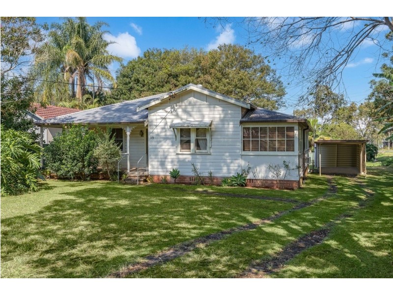 99 Wells Street, Springfield NSW 2250