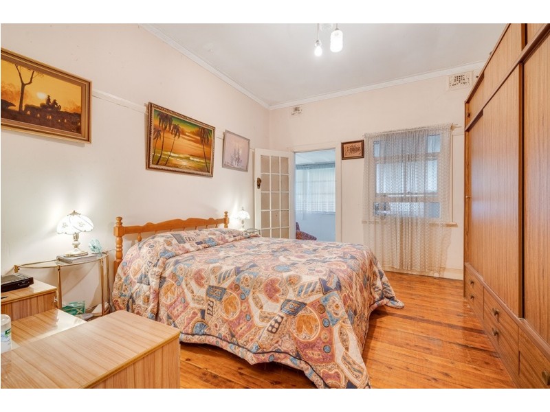 99 Wells Street, Springfield NSW 2250