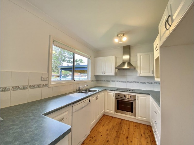 12 Tangerine Avenue, Springfield NSW 2250
