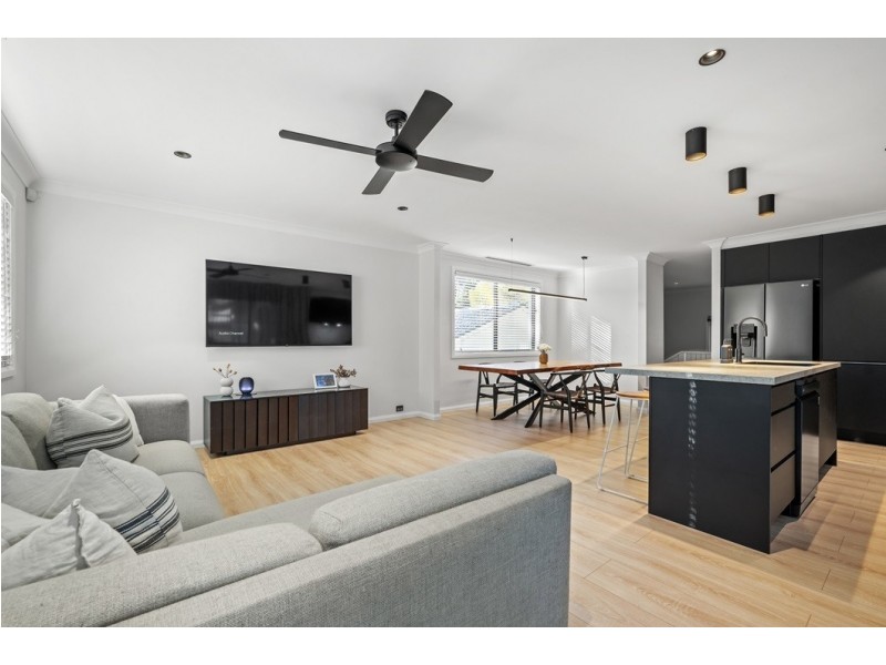 33 Elizabeth Street, Wyoming NSW 2250