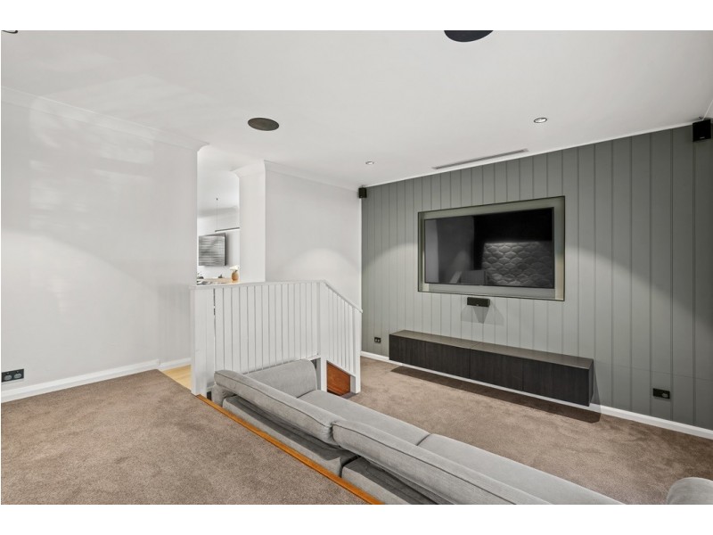 33 Elizabeth Street, Wyoming NSW 2250