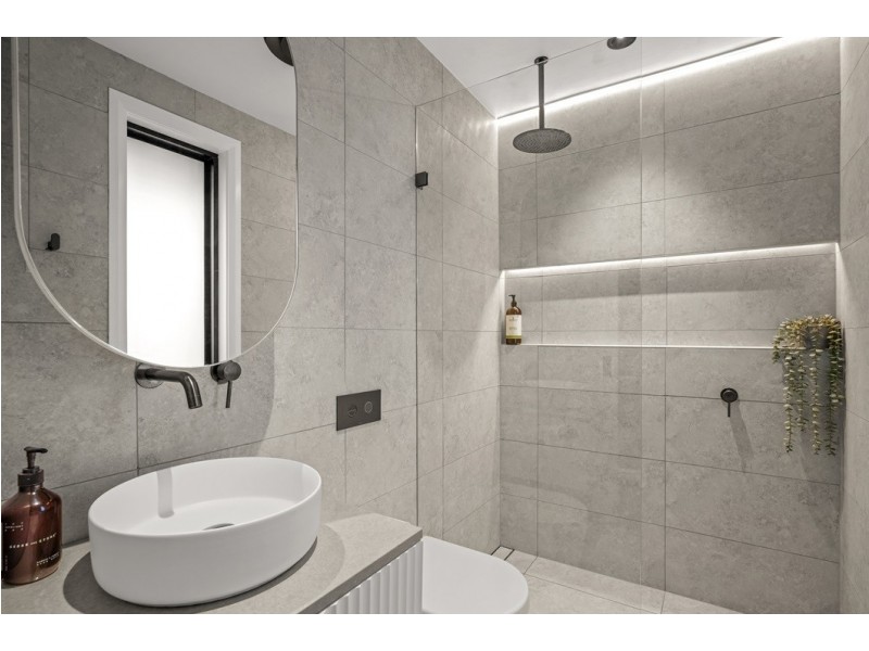 33 Elizabeth Street, Wyoming NSW 2250