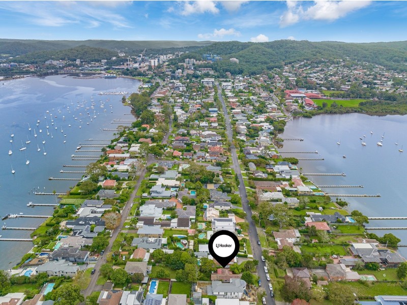 56 Albany Street, Point Frederick NSW 2250