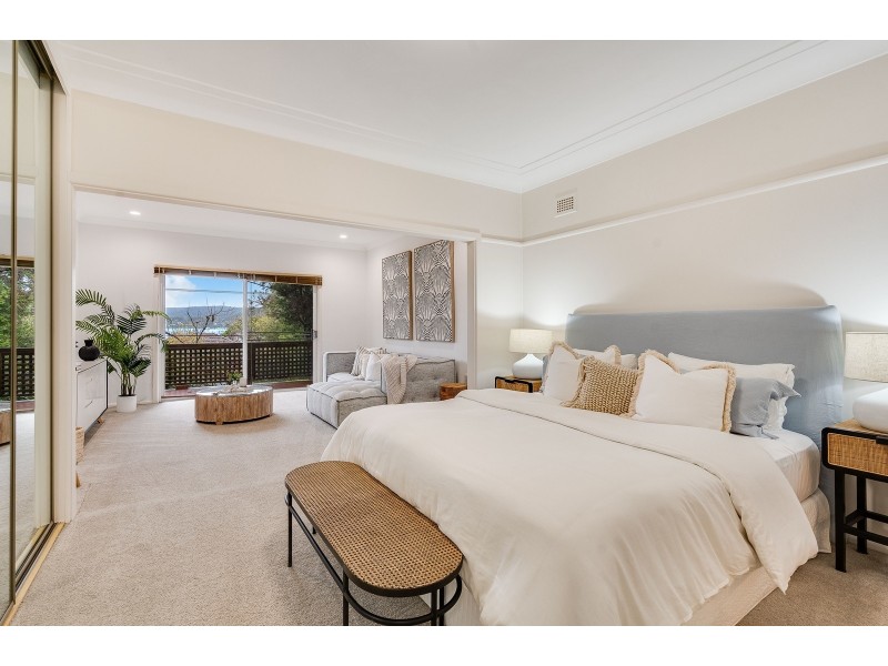 56 Albany Street, Point Frederick NSW 2250