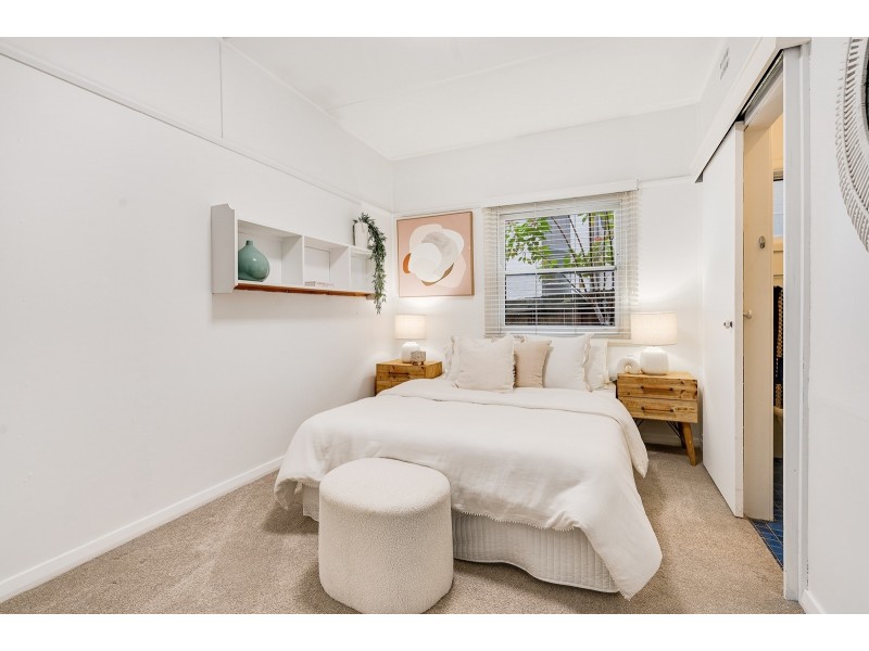 56 Albany Street, Point Frederick NSW 2250