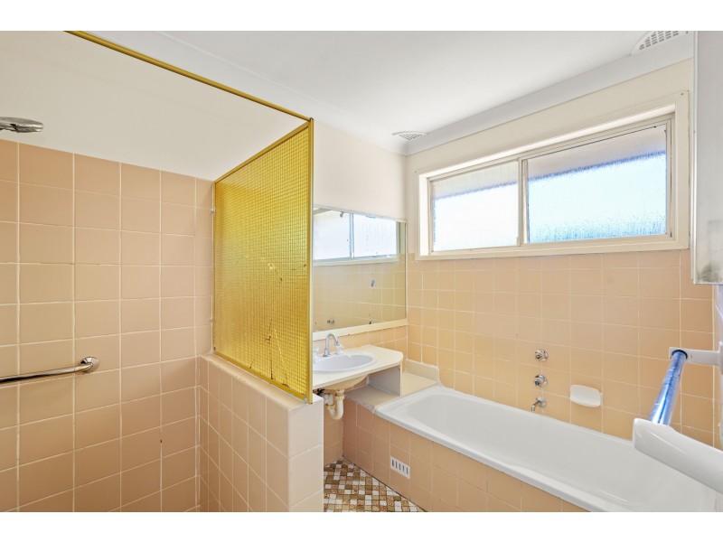 48 Joyce Avenue, Wyoming NSW 2250