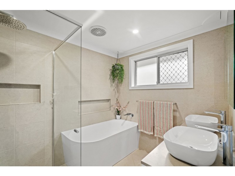 22 Neeworra Avenue, Narara NSW 2250