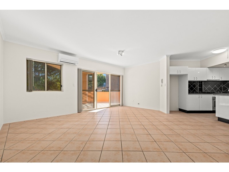 3/12-14 Hills Street, Gosford NSW 2250