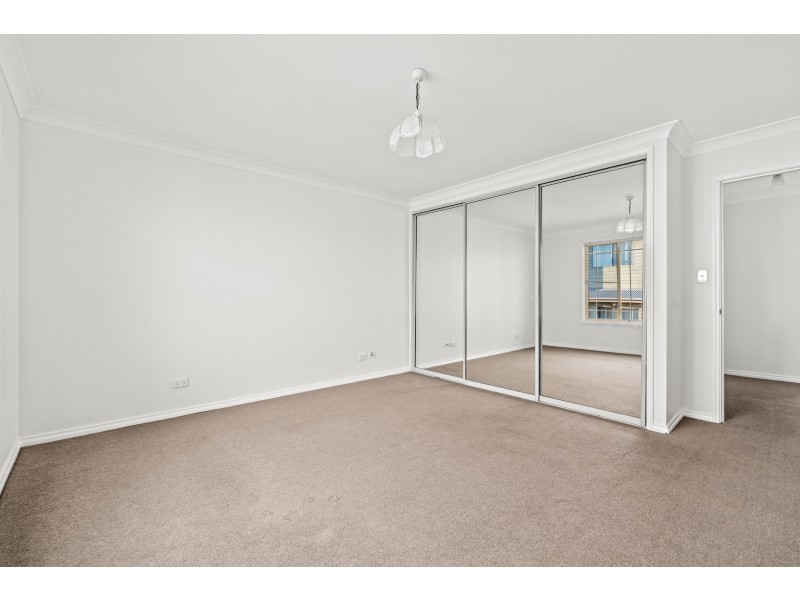 2/165 Gertrude Street, Gosford NSW 2250