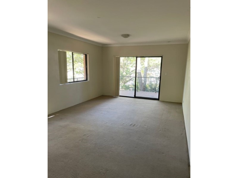 1/52-54 Holden Street, Gosford NSW 2250