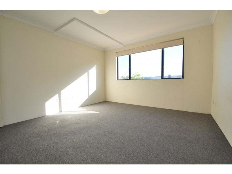 8/107-115 Henry Parry Drive, Gosford NSW 2250