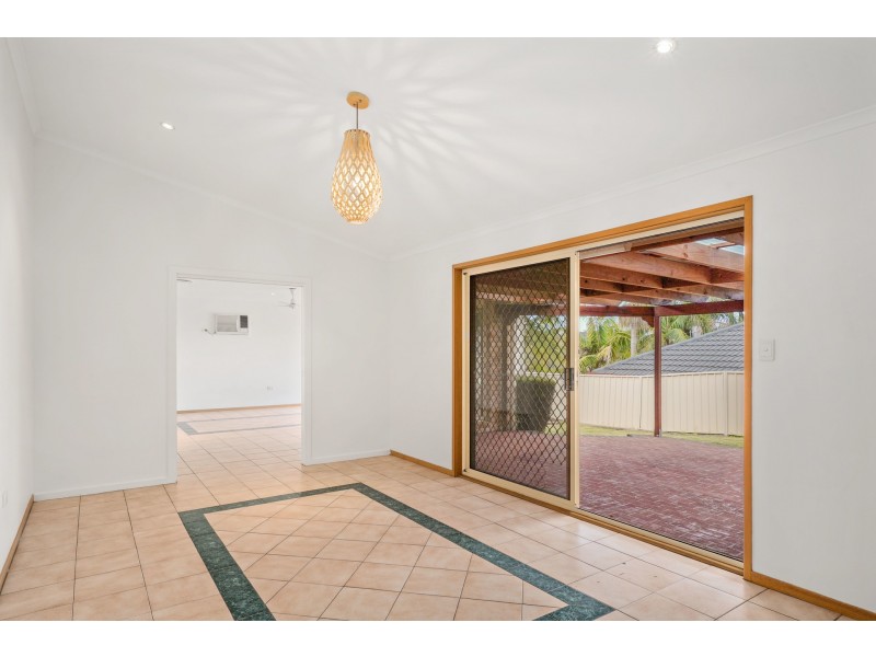 61 Bomaderry Crescent, Glenning Valley NSW 2261