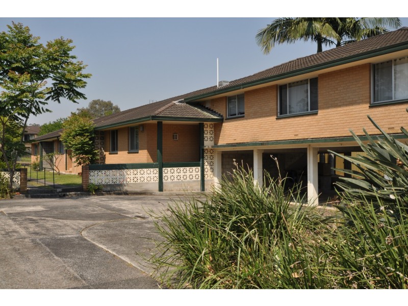 2/14 Pemell Street, Wyoming NSW 2250