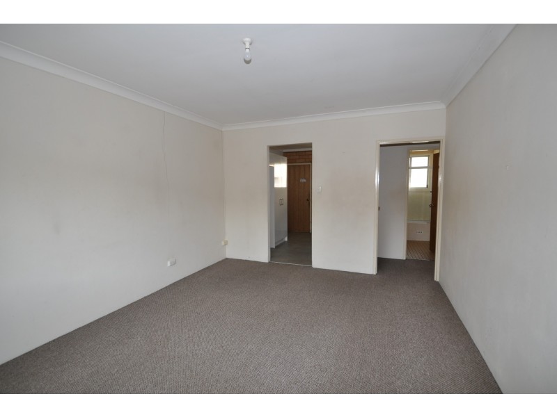 2/14 Pemell Street, Wyoming NSW 2250