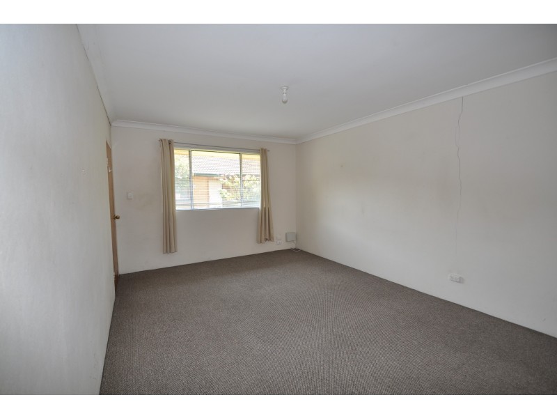 2/14 Pemell Street, Wyoming NSW 2250