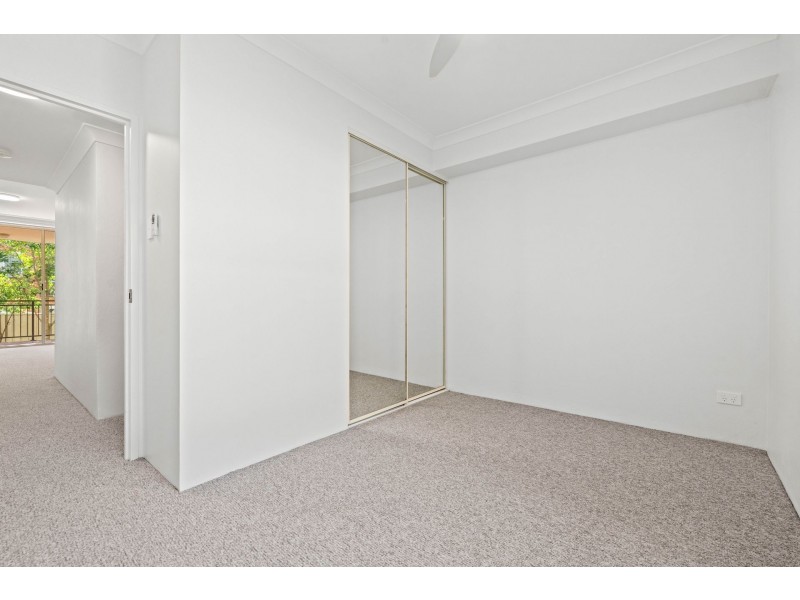 2/170-172 Gertrude Street, Gosford NSW 2250