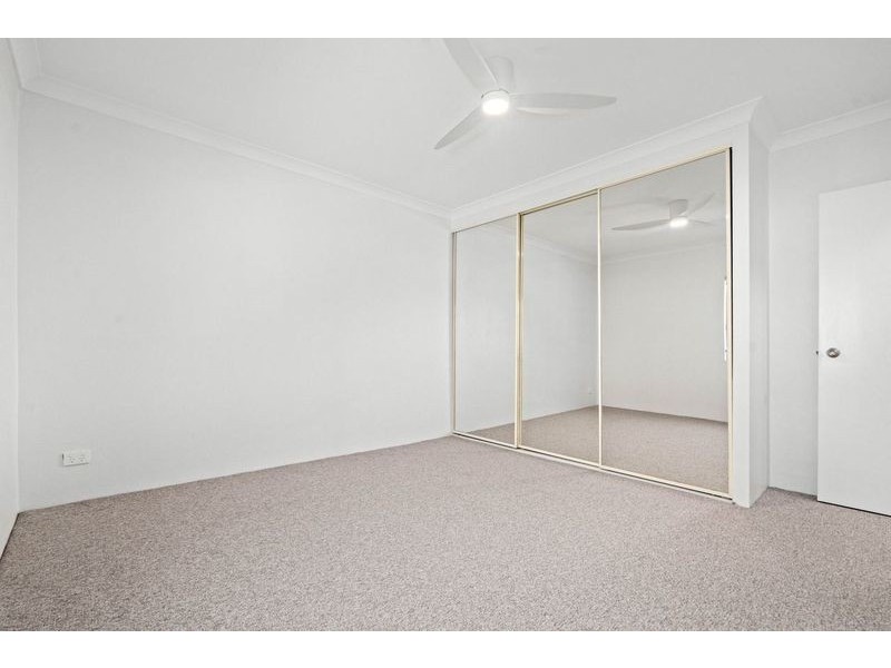 2/170-172 Gertrude Street, Gosford NSW 2250