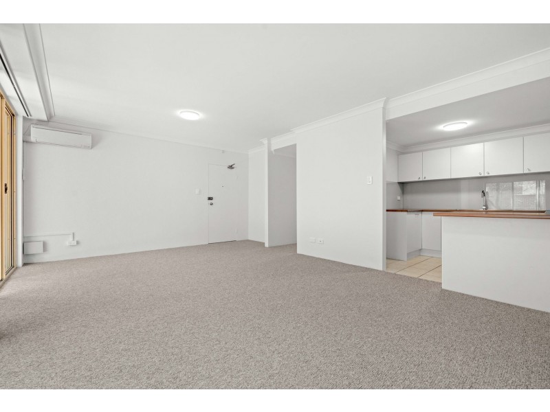 2/170-172 Gertrude Street, Gosford NSW 2250