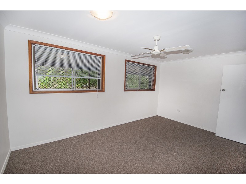 5 Beaumont Avenue, Wyoming NSW 2250