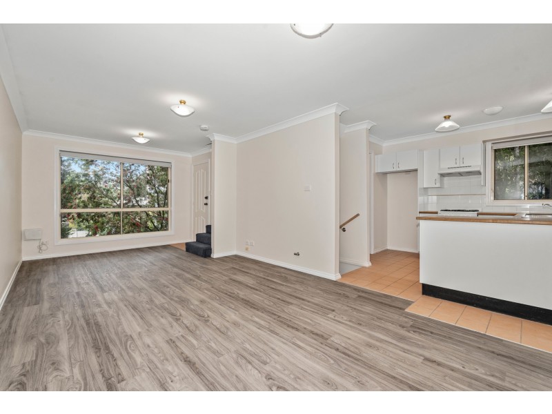 2/53 Beane Street, Gosford NSW 2250