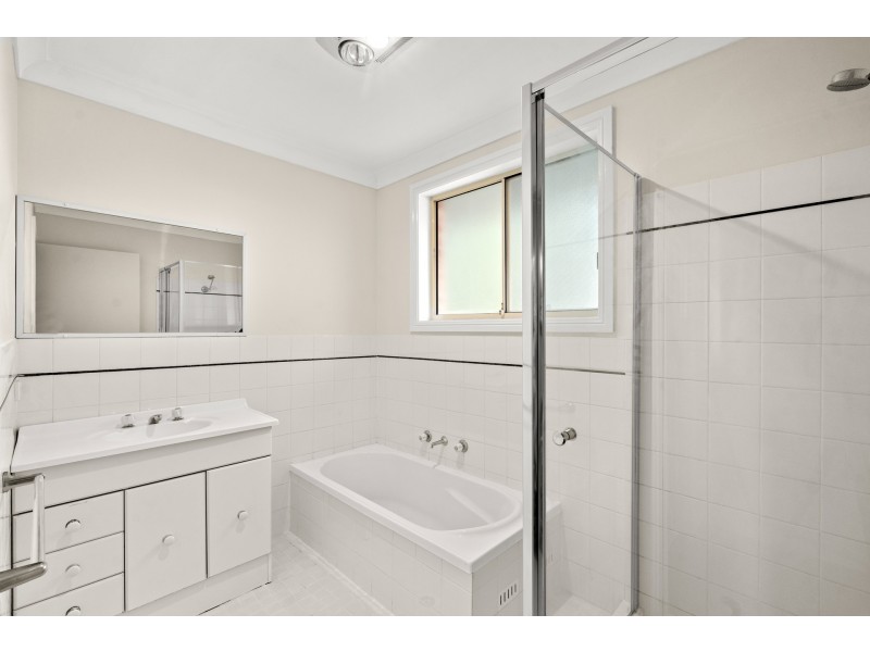 2/53 Beane Street, Gosford NSW 2250