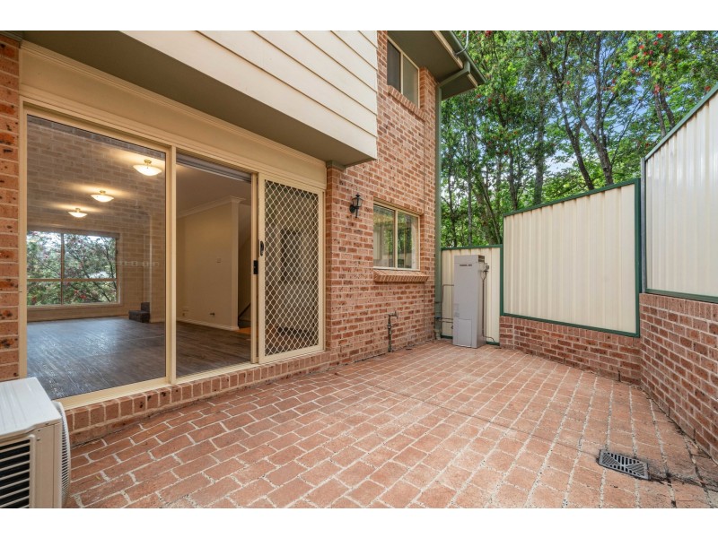 2/53 Beane Street, Gosford NSW 2250
