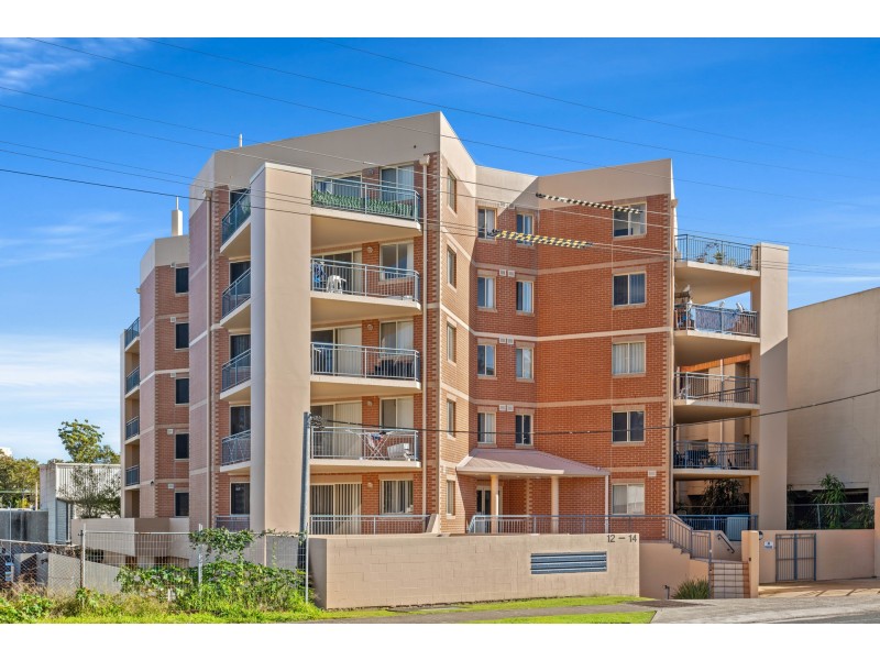 3/12-14 Hills Street, Gosford NSW 2250
