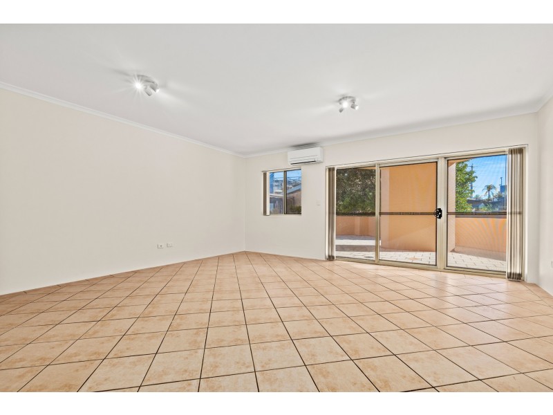 3/12-14 Hills Street, Gosford NSW 2250