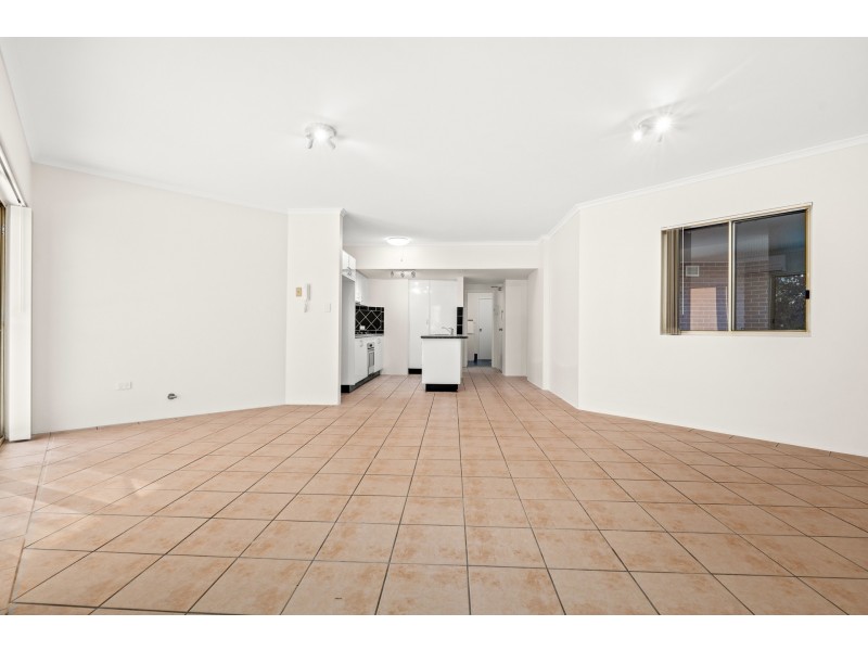 3/12-14 Hills Street, Gosford NSW 2250