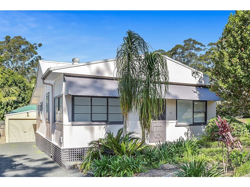 17 Jarrett Street, North Gosford NSW 2250